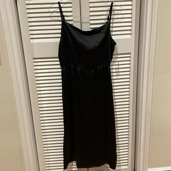 Ivy Satin sleeveless slip dress NWT adjustable straps elastic waist - Picture 2 of 4